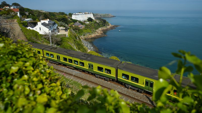 Штрафи до $116 за грубе поводження у поїздах