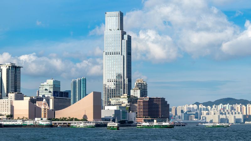 Найкращий готель світу 2025 року: вражаючий хмарочос на воді