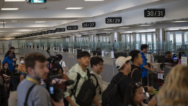 Новий збір у розмірі $250 за візу для відвідувачів США