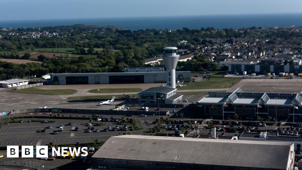 Зростання кількості авіарейсів на Джерсі: понад 13,000 нових місць для пасажирів